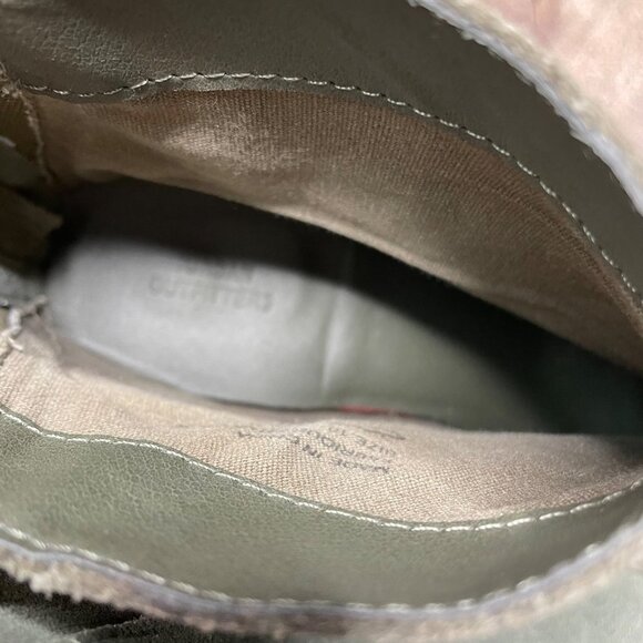 Urban Outfitters Green Suede‎ Ankle Boots Size 10 Block Heel - Picture 6 of 9